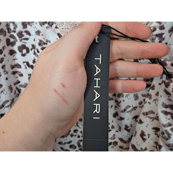 Tahari Animal Print Lace Trimmed Camisole size Large NWT - Picture 6 of 7